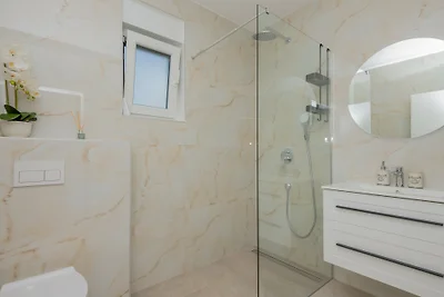 Villa Kristina - Makarska by Villas Guide