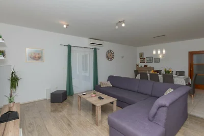 Villa Ruža - Omiš by Villas Guide