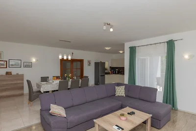 Villa Ruža - Omiš by Villas Guide