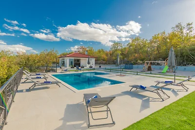 Villa Lea-Makarska by Villas Guide