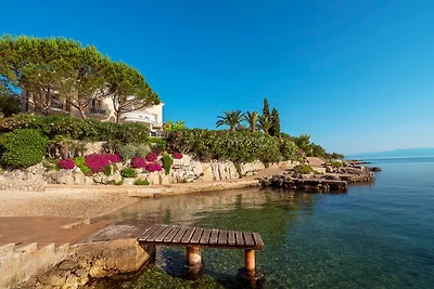 Villa Palace Clara Apartment 2 island Krk by...
