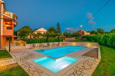 Villa Prunus Laurus-Makarska by Villas Guide