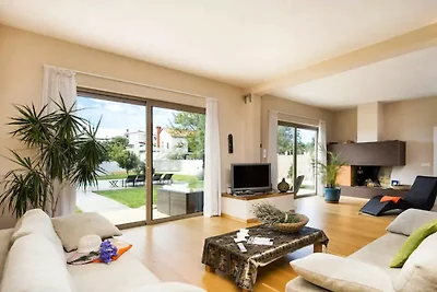 Villa Sunny Summer by Villas Guide