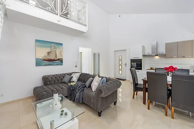 Villa Shaula 2 by Villas Guide