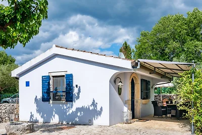 Little blue House by Villas Guide