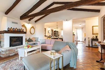 Villa Aryana by Villas Guide