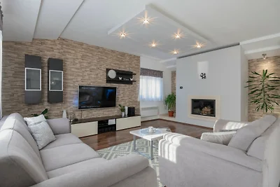 Villa Prunus Laurus-Makarska by Villas Guide