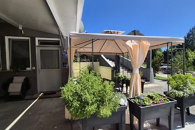 Studio apartment Flora by Villas Guide