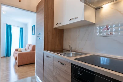 Apartman Lucija 2 by Villas Guide