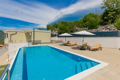 Villa Rusula -Makarska by Villas Guide