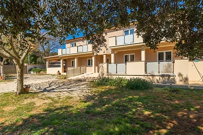 Veronika 1 - Twin Villa with Shared Garden an...