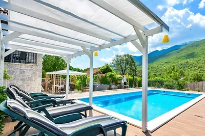 Villa Monteneze by Villas Guide