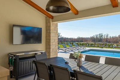 Villa Jurasi by Villas Guide