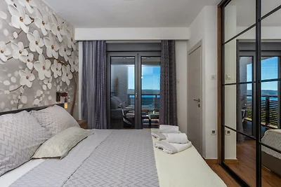 Holiday Home Legara with pool by Villas Guide