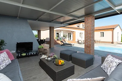 Villa Sv. Anna by Villas Guide