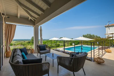 Villa Regina by Villas Guide