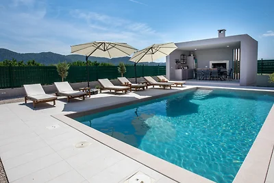 Villa MiaMare by Villas Guide