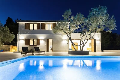 Villa Teuta by Villas Guide