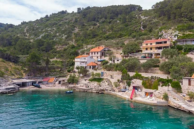 APARTMAN ÐONI 1 by Villas Guide