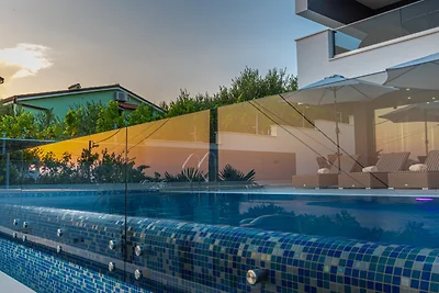 Villa Sun View by Villas Guide