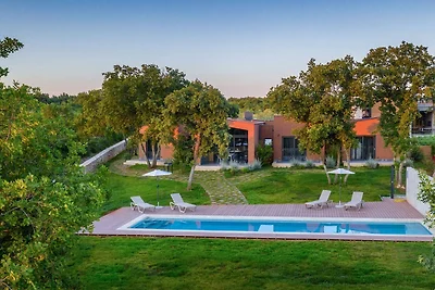Villa Voliera by Villas Guide
