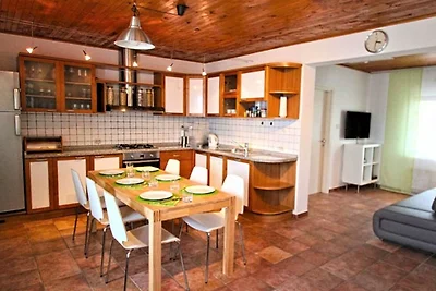 Villa Figs beachfront Apartman 2 By Villas...