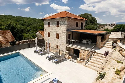 Villa Mila - Makarska by Villas Guide