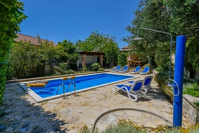 Villa Mint - Split by Villas Guide