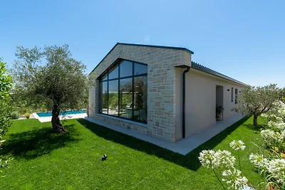 Villa Flores by Villas Guide