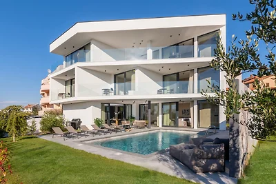 Villa Aruna by Villas Guide