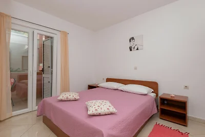 Apartman Erstic 3 - Baška Voda by Villas...