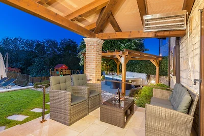 Villa Stara Hiža by Villas Guide