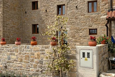 Apartment Groznjan II by Villas Guide