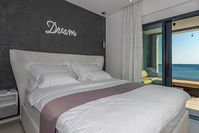 Villa Sun View by Villas Guide