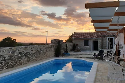 Juniper Stone Cottage by Villas Guide