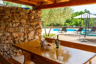 Villa Verde Oliva Residence by Villas Guide