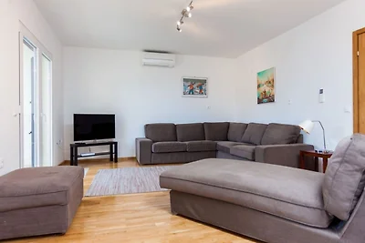 Waterfront Villa Dora by Villas Guide