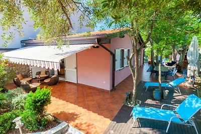 Ferienhaus Nina mit Whirpool by Villas Guide