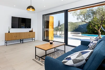 Villa Teuta by Villas Guide