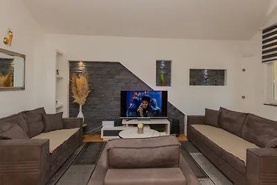 Villa Mia by Villas Guide