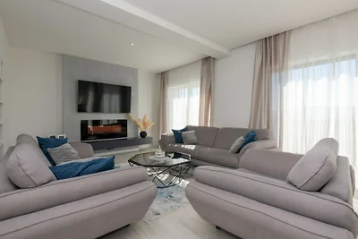 Villa Ella - Makarska by Villas Guide