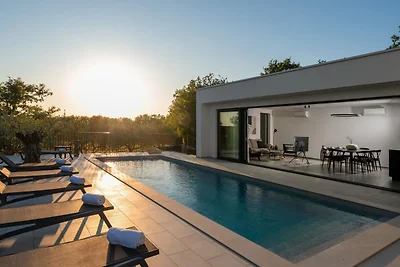 Villa Karbula by Villas Guide