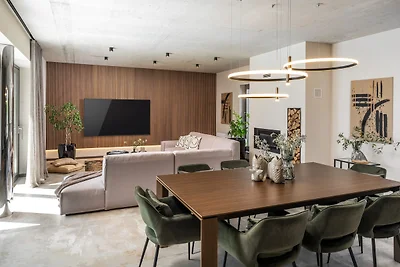 Villa Lipa Tree by Villas Guide