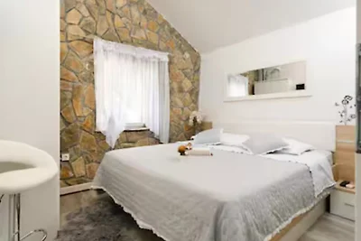 Holiday home Lišnjak by Villas Guide