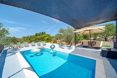 Holiday home Edi by Villas Guide