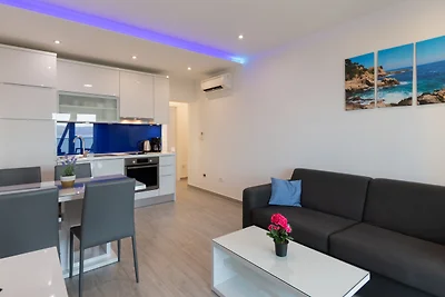 Apartman Mia 4 - Omiš by Villas Guide