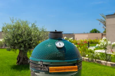 Villa Rosalie with Sauna & Pool by Villas...