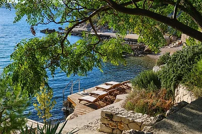 Villa Hemingway beachfront by Villas Guide