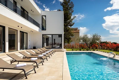 Villa Gloria by Villas Guide