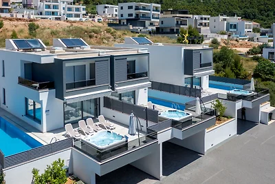 Sunny Lux Villa 2 in Makarska by Villas Guide